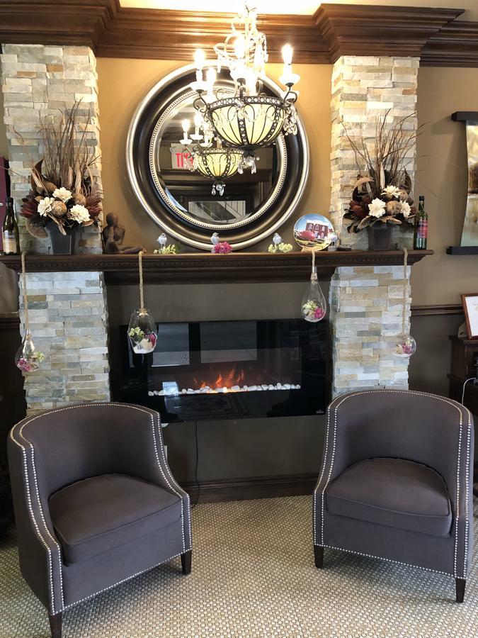 Talbot Trail Inn & Suites Leamington Luaran gambar
