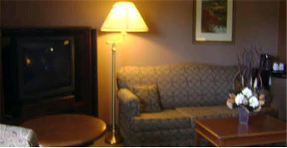 Talbot Trail Inn & Suites Leamington Luaran gambar
