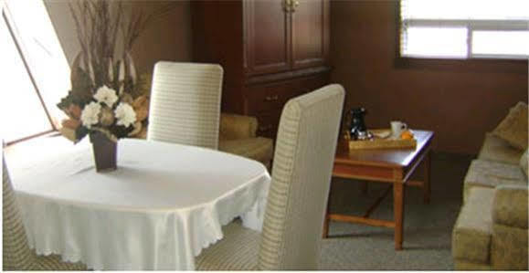 Talbot Trail Inn & Suites Leamington Luaran gambar
