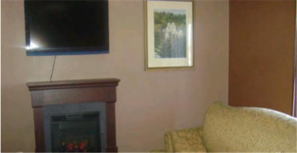 Talbot Trail Inn & Suites Leamington Luaran gambar